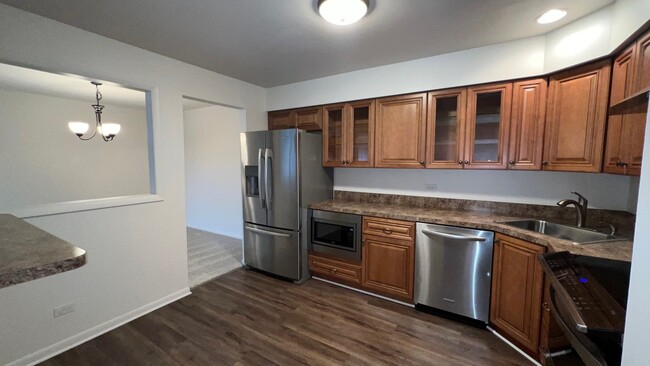 Kitchen Refrigerator - 850 S Lorraine Rd