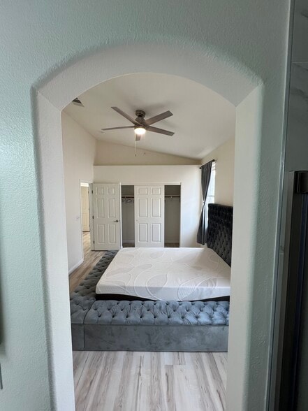 Building Photo - 2493 W Richmar Ave