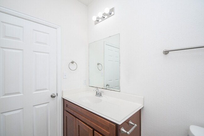 Building Photo - 2407 Ferguson Way