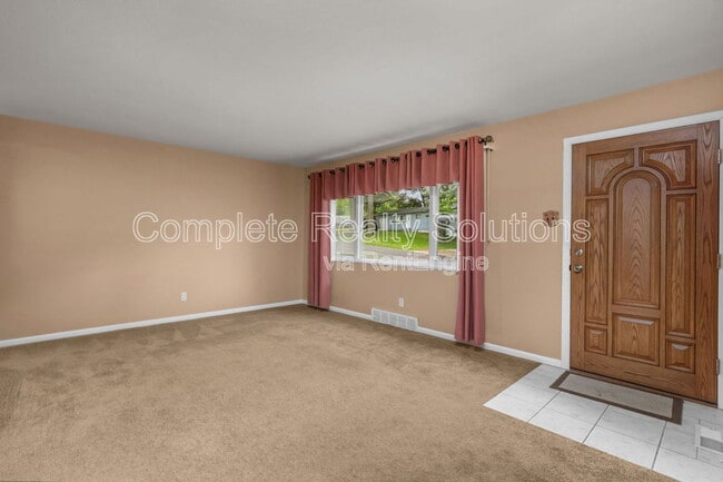 Building Photo - 1115 Hadwin Dr