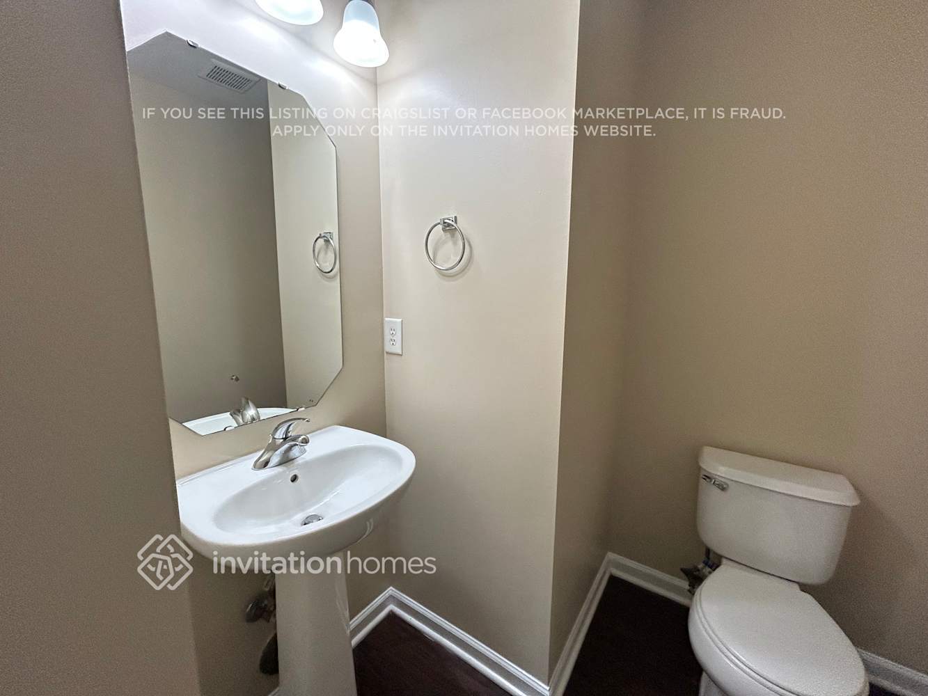 Building Photo - 607 Brassfield Dr