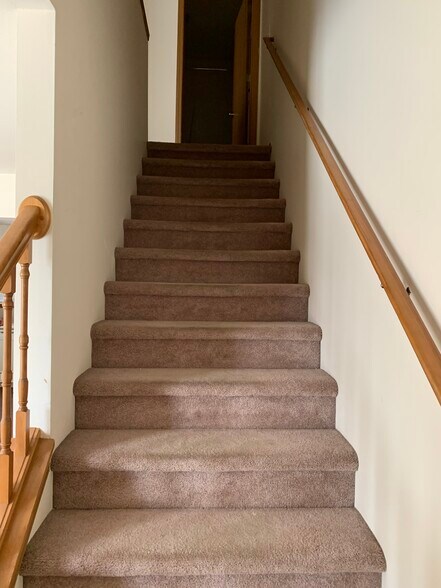 Building Photo - 813 E Franklin St