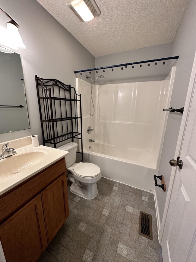 Building Photo - 2918 Patrick Ave