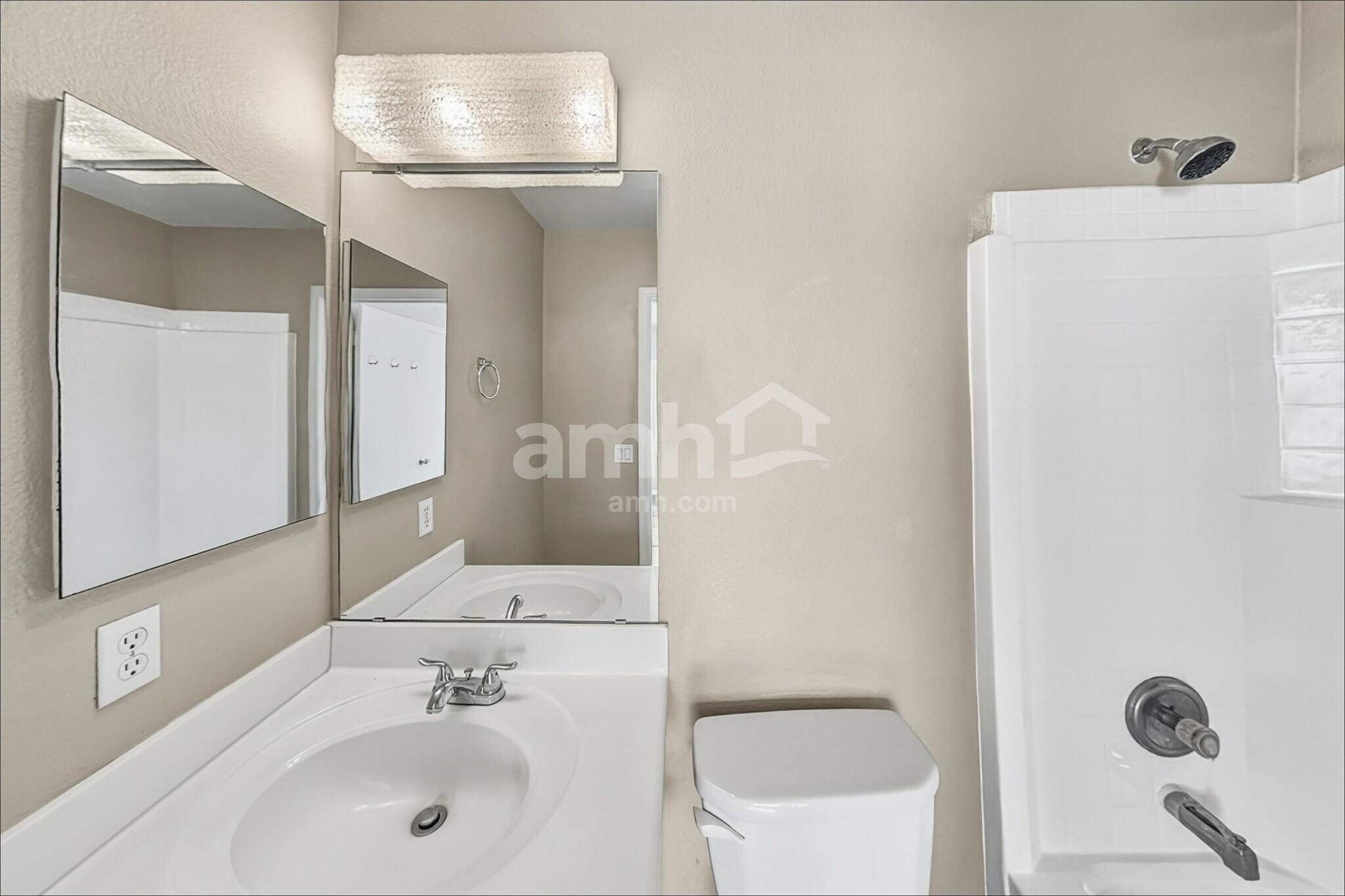 Building Photo - 16425 N 113th Dr