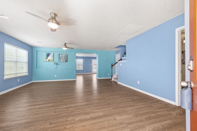 Building Photo - 2715 Skyview Knoll Ct