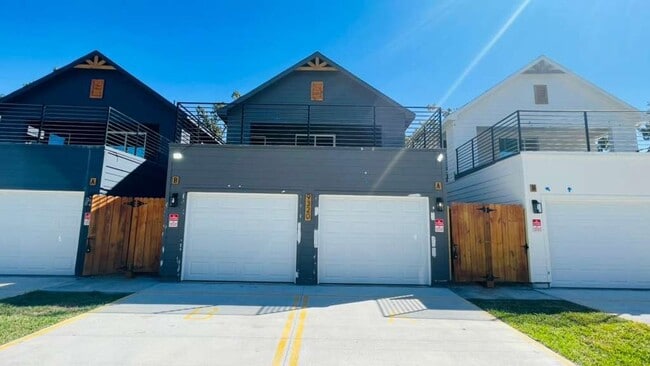 Building Photo - Brand-New Duplex for Rent – 3 Bed | 2.5 Bath