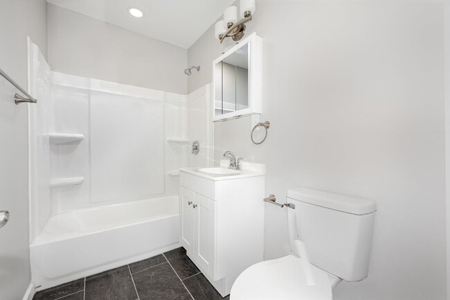 Building Photo - Fabulous 3 Bed 1 Bath Home!