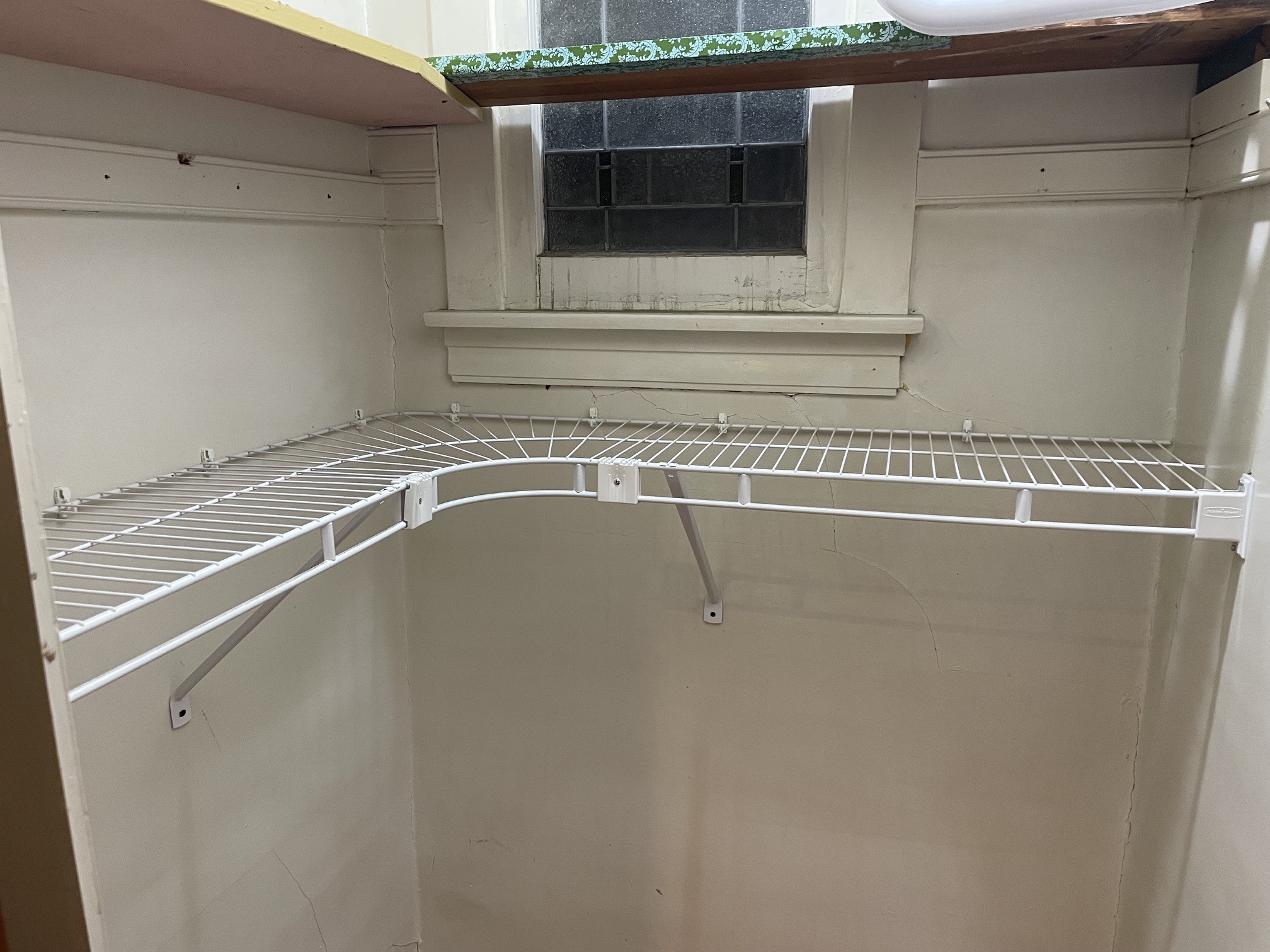 Closet 2 - 2407 Grove Ave