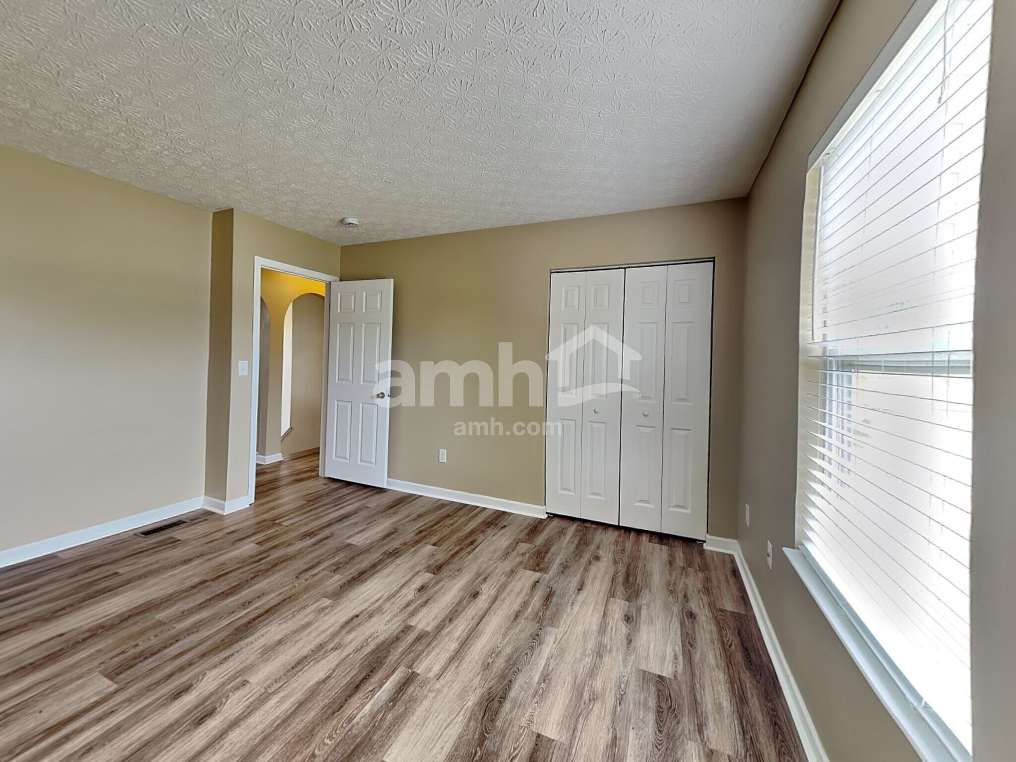 Building Photo - 357 Pinecrest Ct