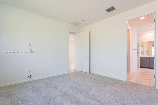 Building Photo - 6463 Trails Of Foxford Ct