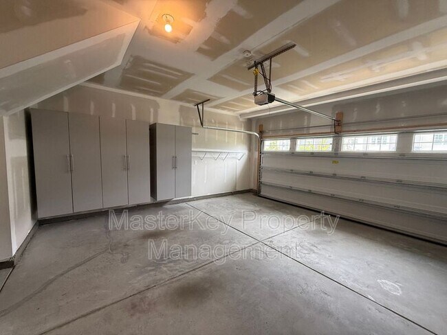 Building Photo - 1347 Rosepine Drive
