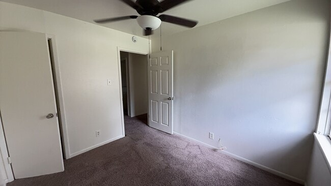 Building Photo - Upgraded 4 bedroom 2.5 bathroom house!  HOUSING ACCEPTED! MOVE-IN SPECIAL!