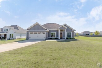 Building Photo - 210 Saraland Trl