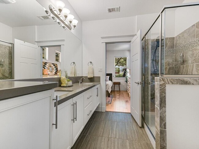 Building Photo - 11205 Avery Station Loop