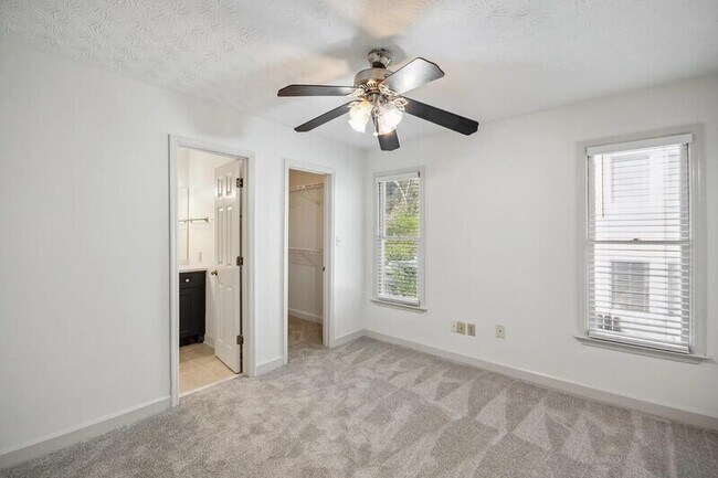 Building Photo - 401 Defoors Landing NW