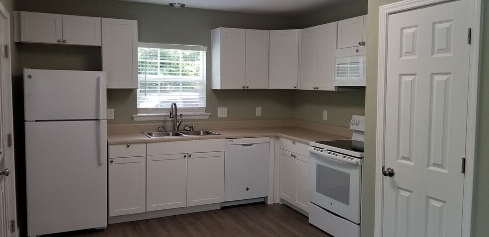 Building Photo - 84 Helms-Dogwood Rd