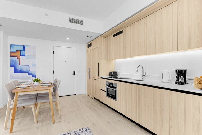 Building Photo - 225 N Miami Ave