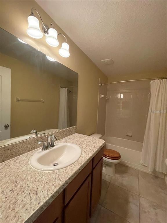 Building Photo - 20233 Indian Rosewood Dr