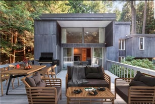 Building Photo - 10 Pine Dr