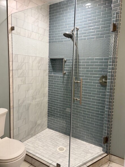 Bathroom 1 - 559 W 39th St