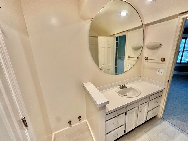 Building Photo - JUST RENOVATED - Astonishing Adams Morgan ...