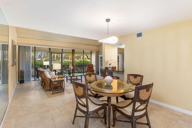 Building Photo - 229 Old Meadow Way