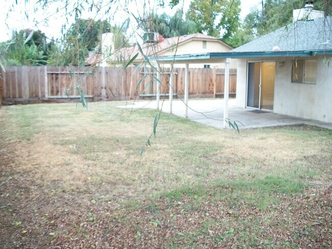 Building Photo - 3250 Austin Ave