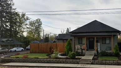 Building Photo - 1436 SE 1st Ave