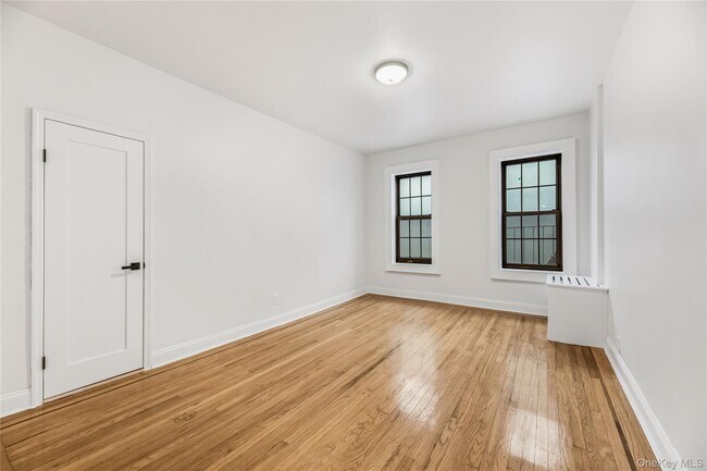Building Photo - 1100 Grand Concourse