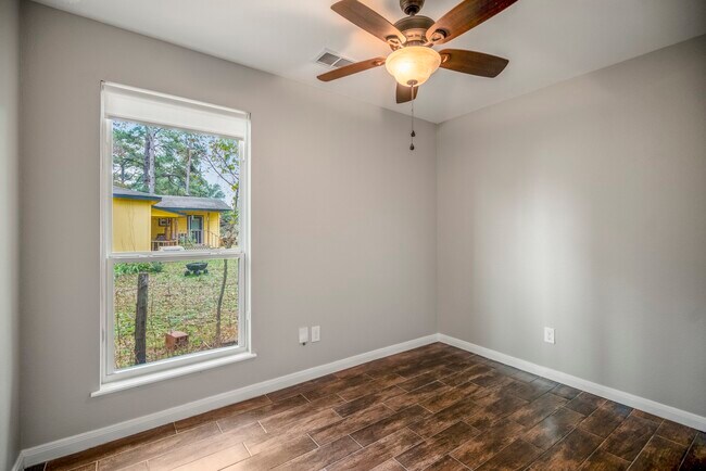 Building Photo - 628 Foster St