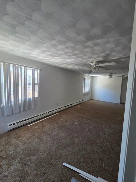 Building Photo - 15 Bowman St