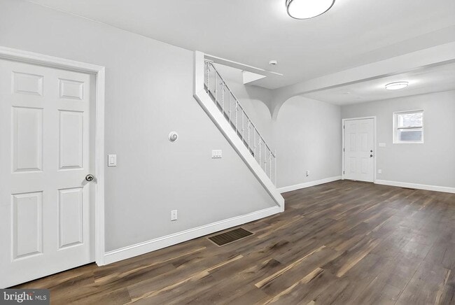 Building Photo - 130 Liberty St