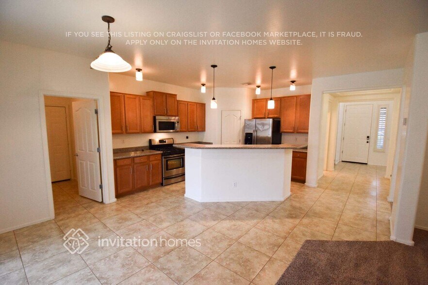 Building Photo - 19335 E Canary Way