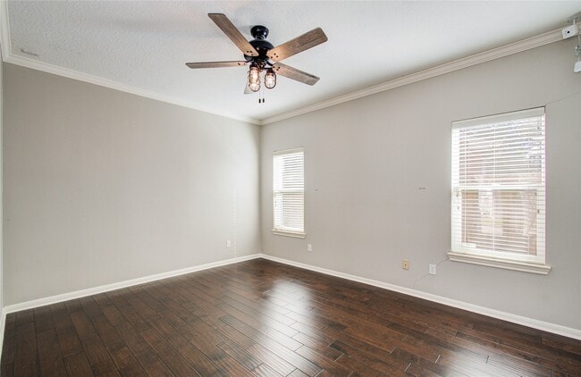 Building Photo - 14806 Flowerwood Dr