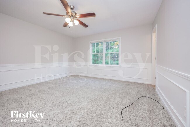 Building Photo - 195 Freestone Dr