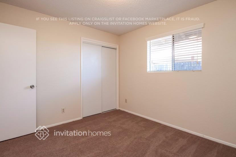 Building Photo - 208 W McLellan Rd