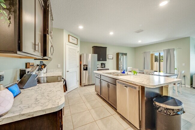 Building Photo - 4BR/2BA home located in Harvest Landing