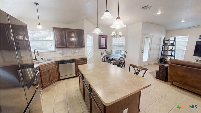 Building Photo - 5601 Hunters Ridge Trail
