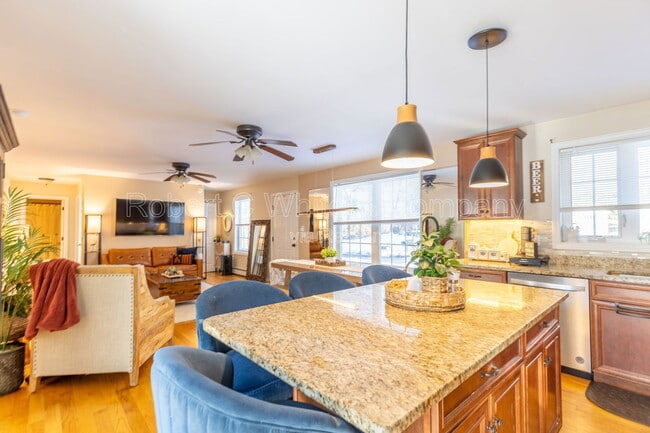 Building Photo - 3 Granbrook Park Rd