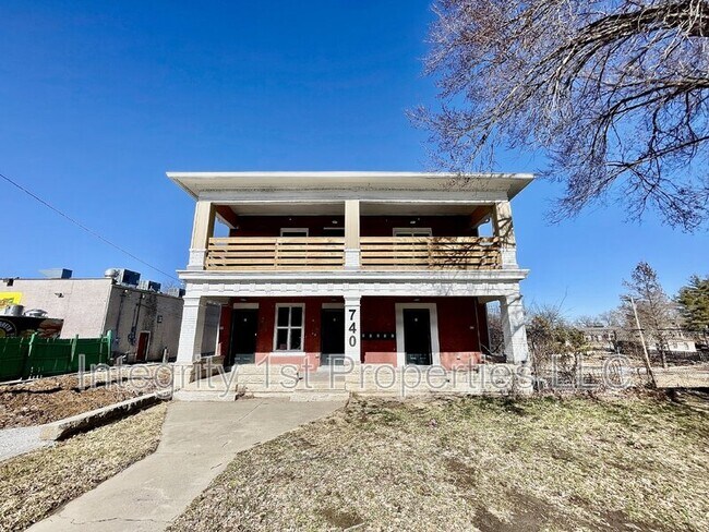Building Photo - 740 Washington Blvd