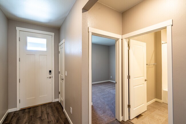 Building Photo - 5230 Janga Dr