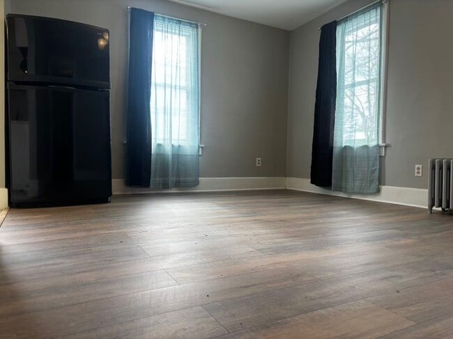 Building Photo - 214 N Glenwood Ave