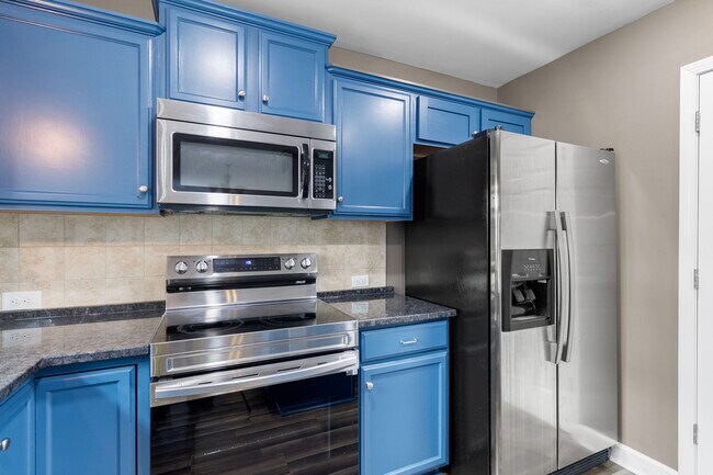 Building Photo - 269 Declaration Dr