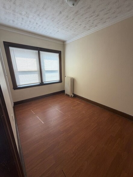Interior Photo - 529 N Main St