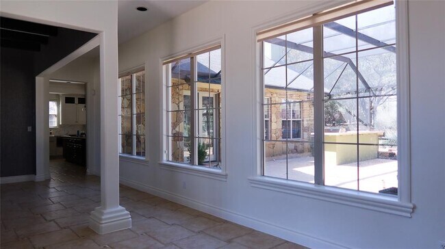 Building Photo - 7228 Oak Shores Dr