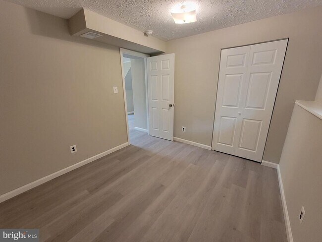 Building Photo - 7598 Springfield Hills Dr