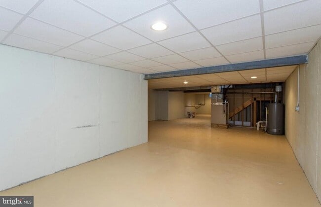 Building Photo - 105 Farrington Ct