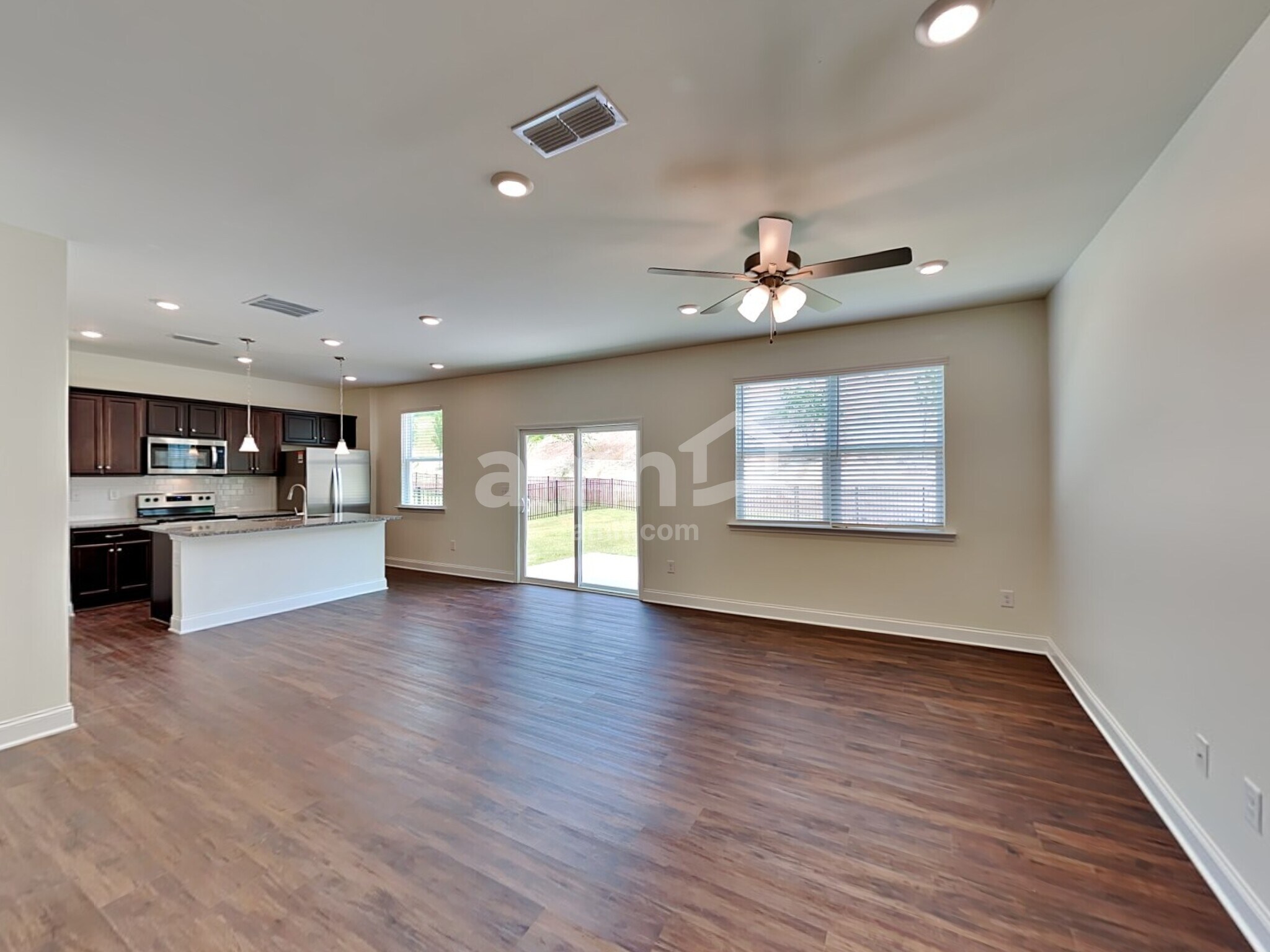Building Photo - 808 Headland Wy