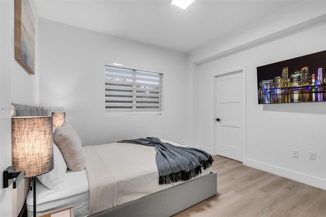 Building Photo - 3728 NW 19th Ave