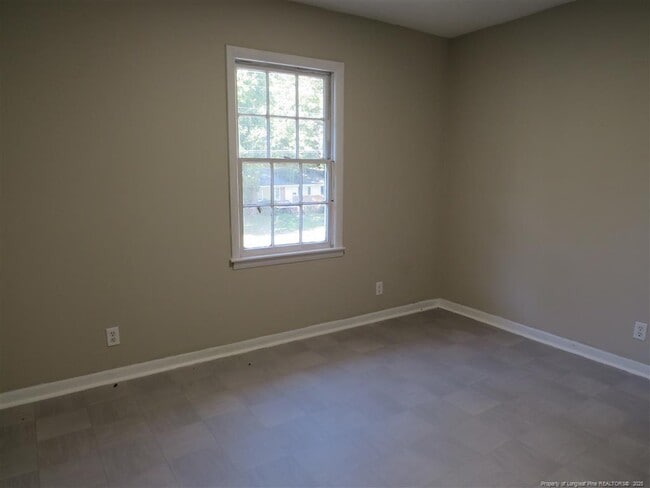 Building Photo - 1608 Fayette Ave